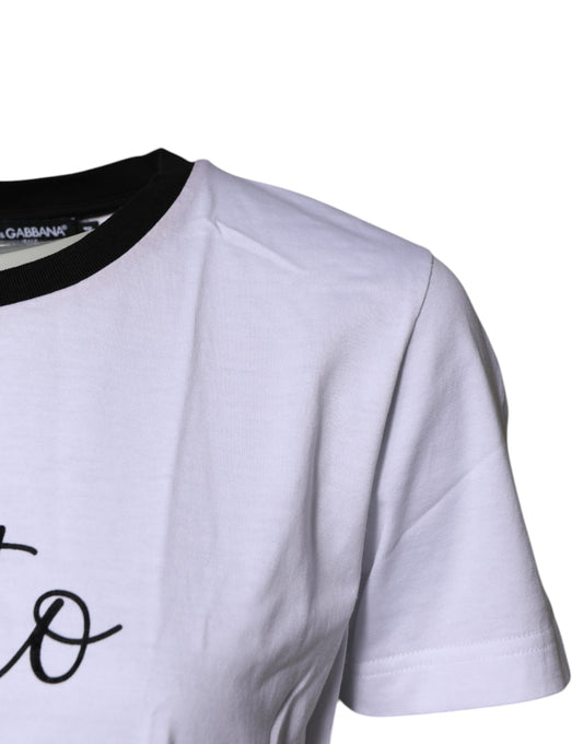 White short sleeved t-shirt with black collar