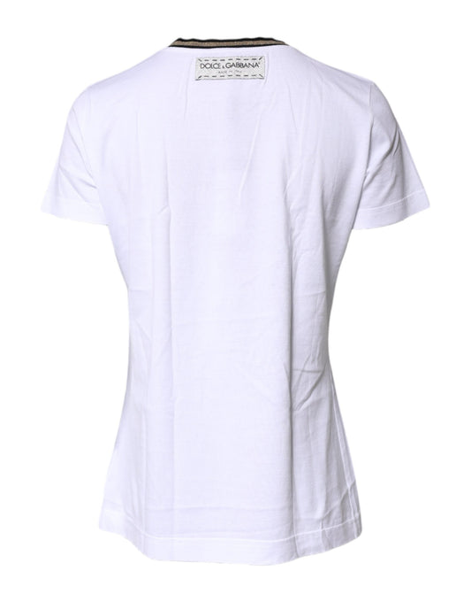 White short sleeve t-shirt on a mannequin