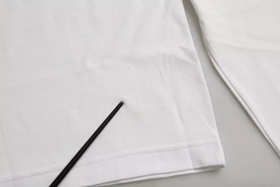 White t-shirt with black lines on sleeve