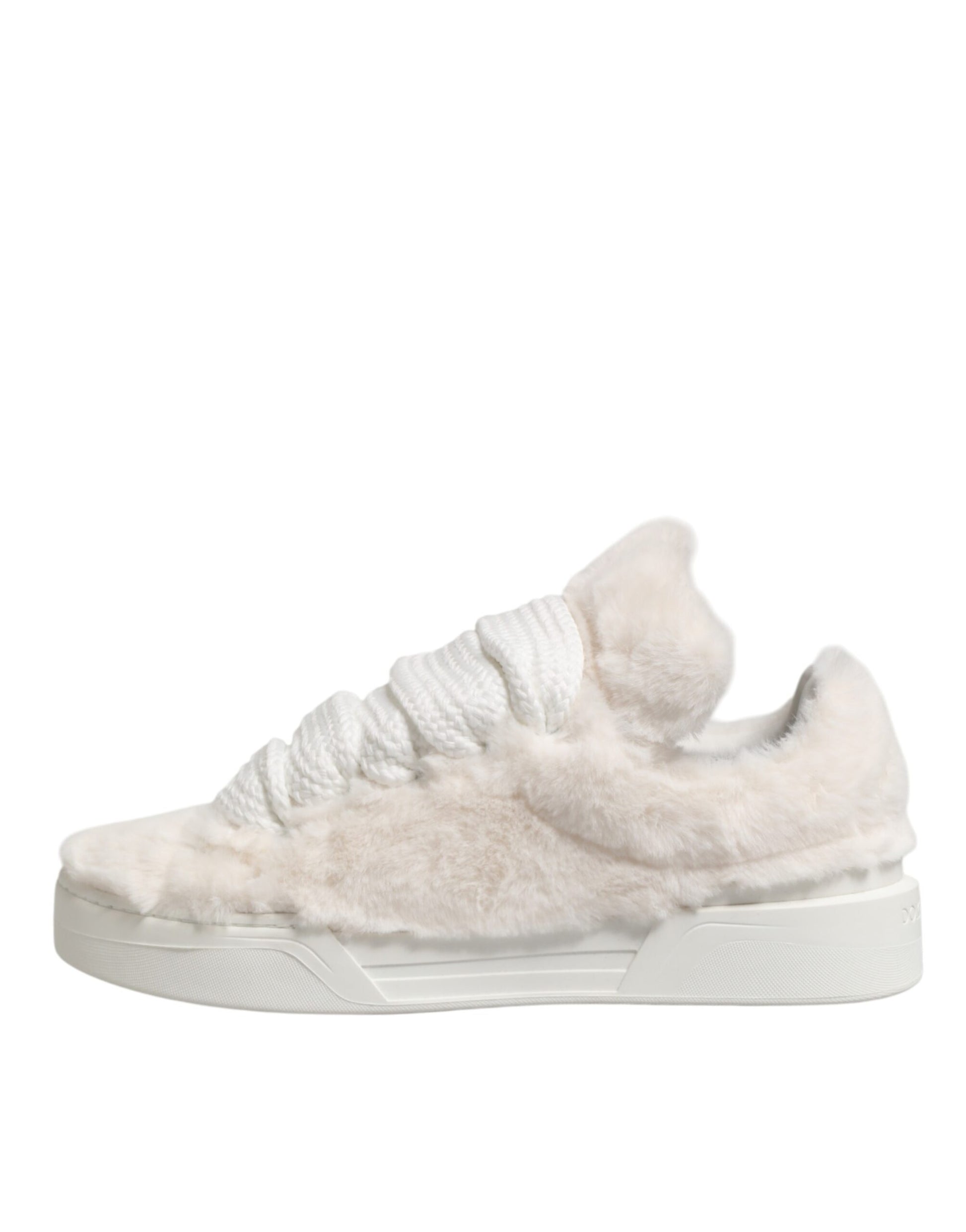 Furry sneaker with white laces