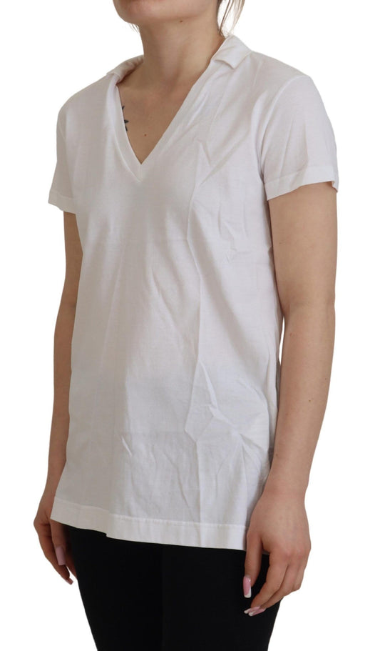 White short sleeve shirt on woman