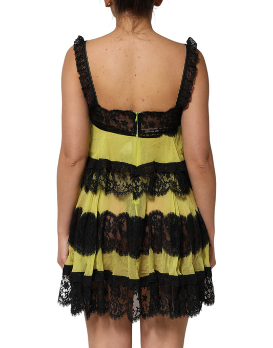 A black and yellow babydoll chemise with lace detailing