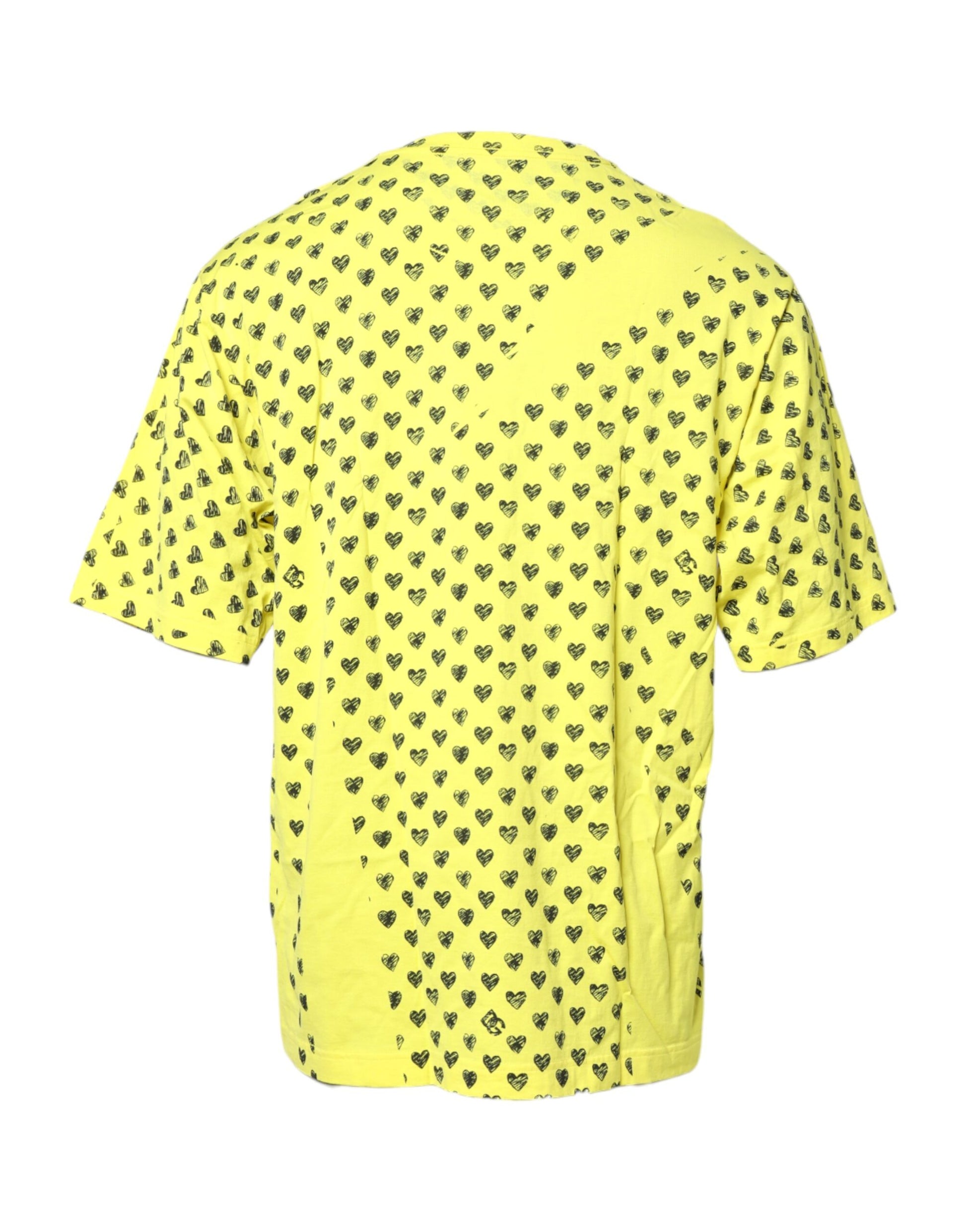 Yellow shirt with black hearts pattern