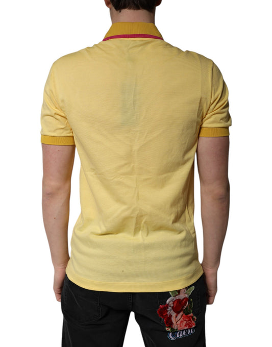 Yellow polo shirt with short sleeves