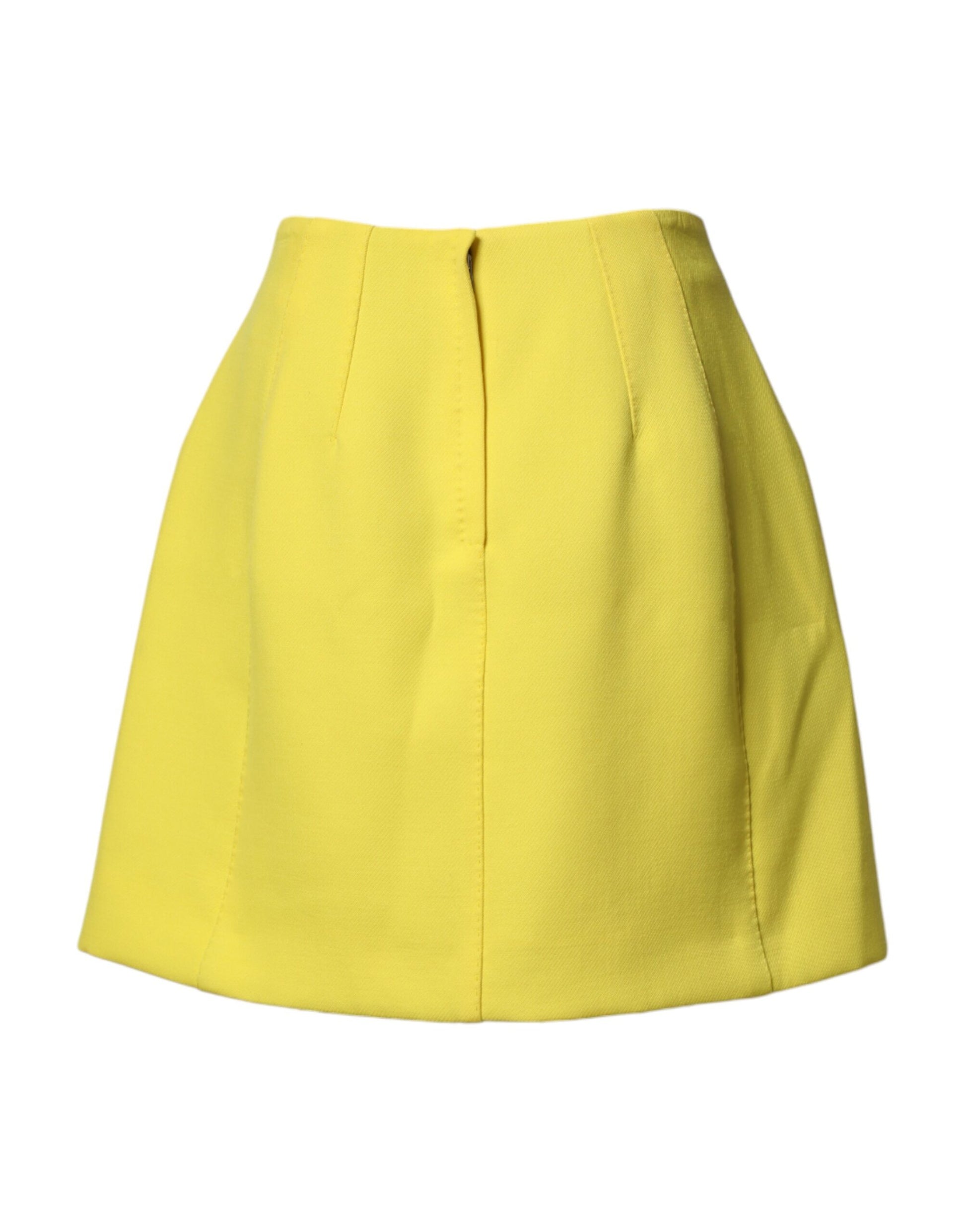Yellow pleated skirt
