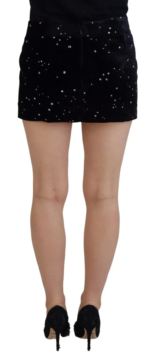 Black sequined skirt with high slit on side