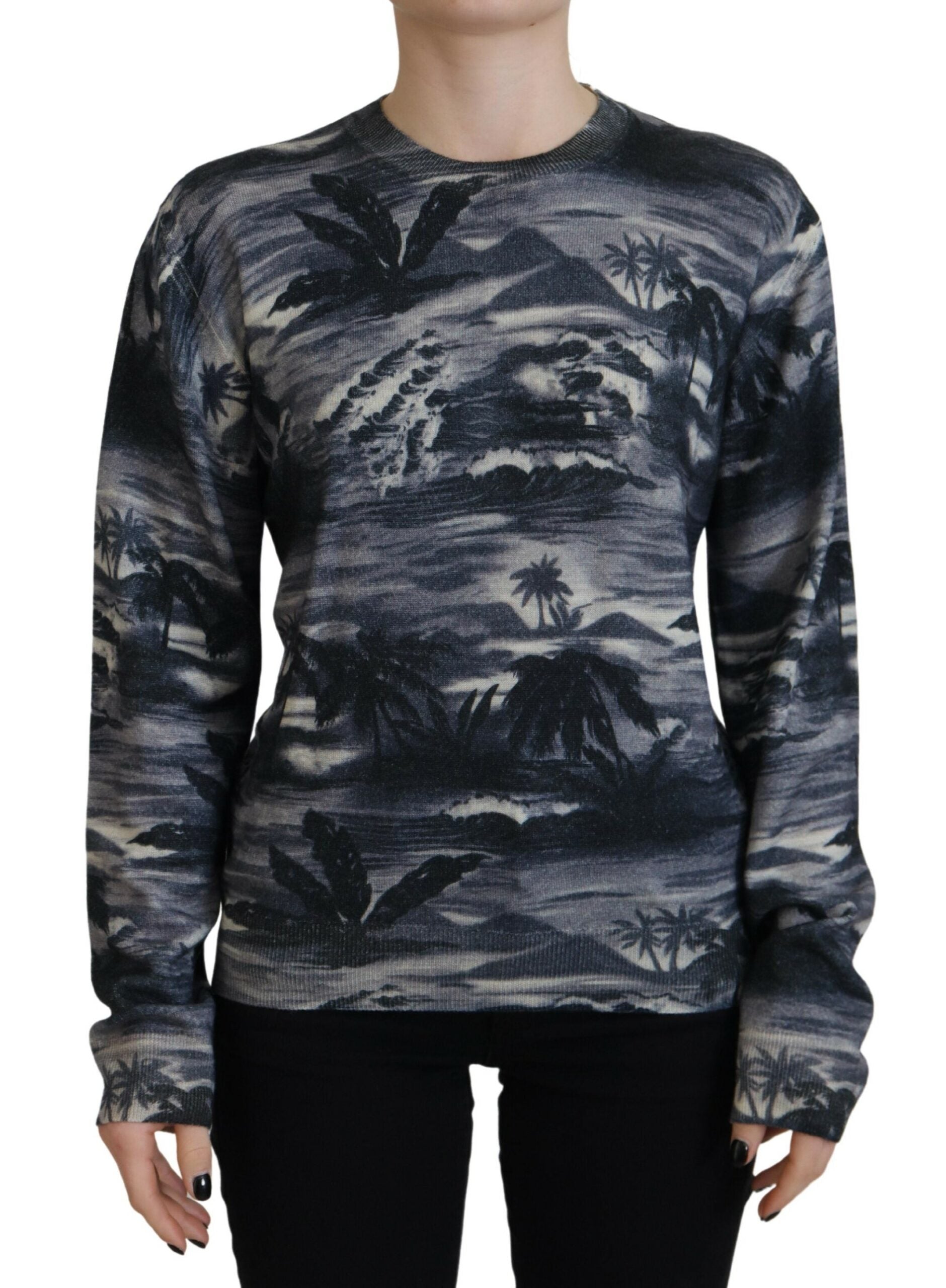 Long sleeve sweater with tropical pattern