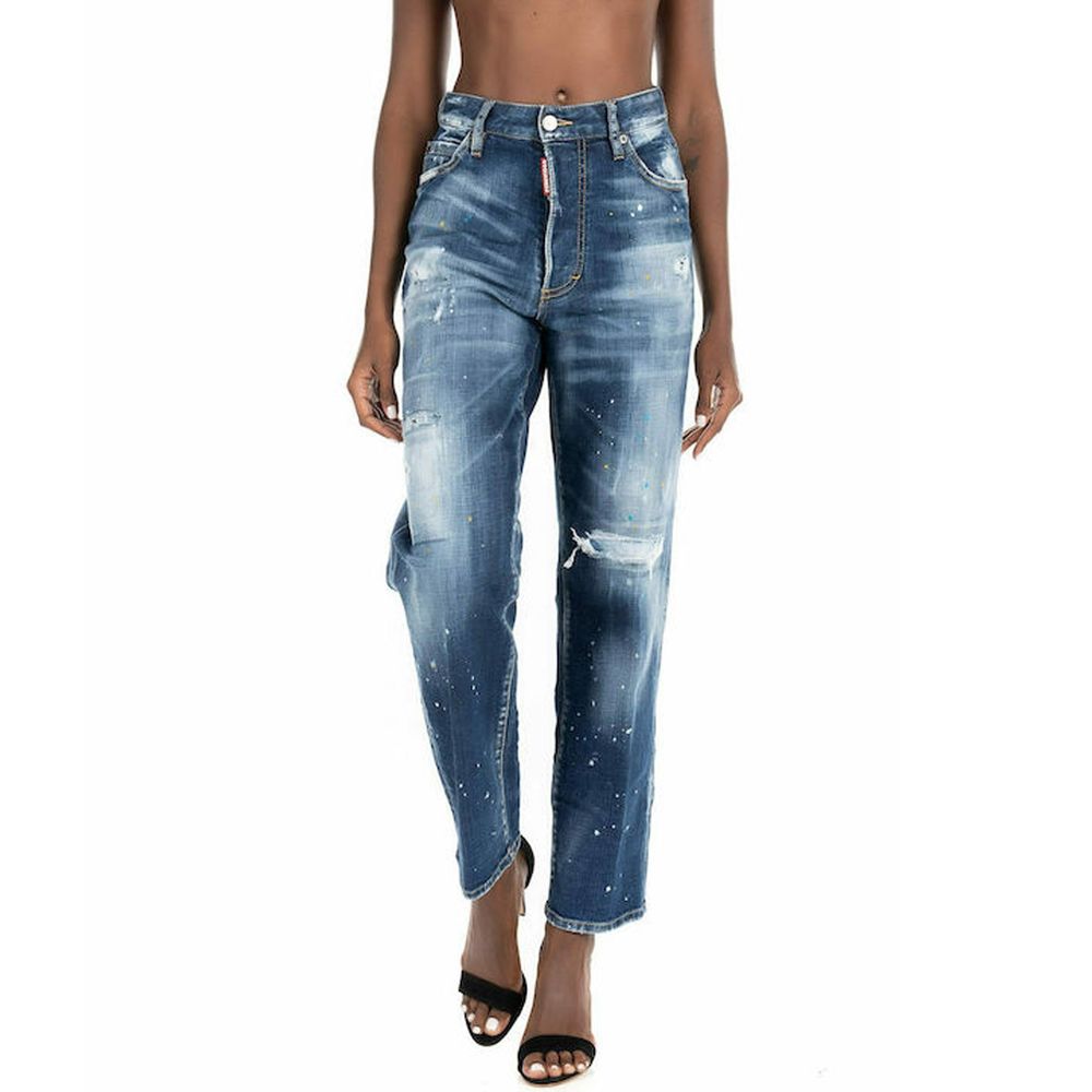 Woman wearing blue jeans