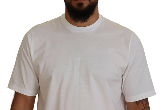 White short sleeve t-shirt on a man