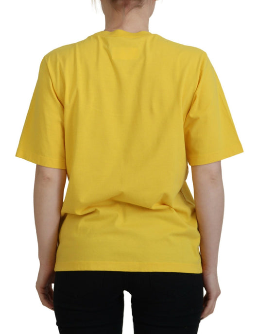 Yellow t-shirt on a person's back