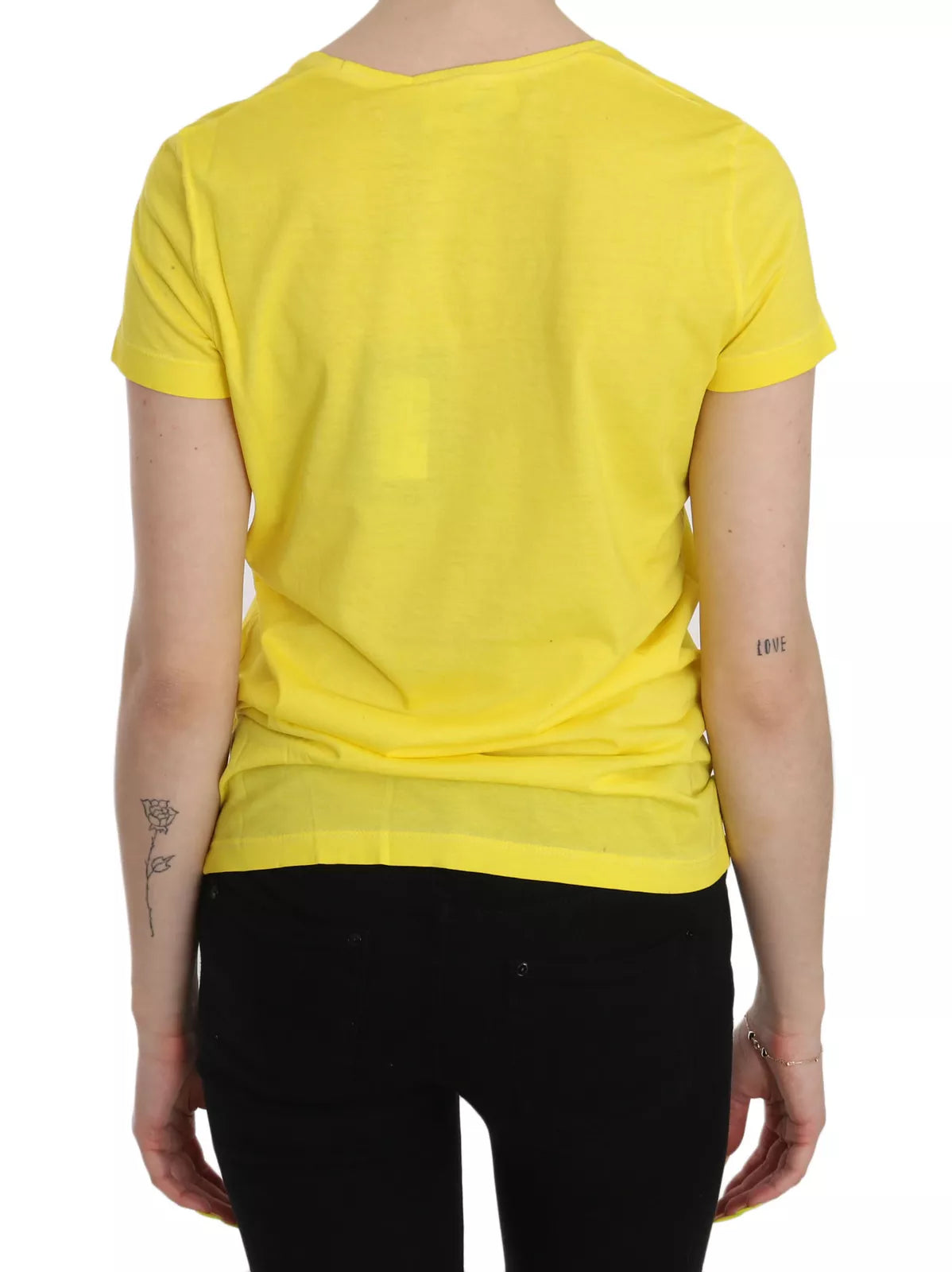 Yellow short sleeve shirt on a person