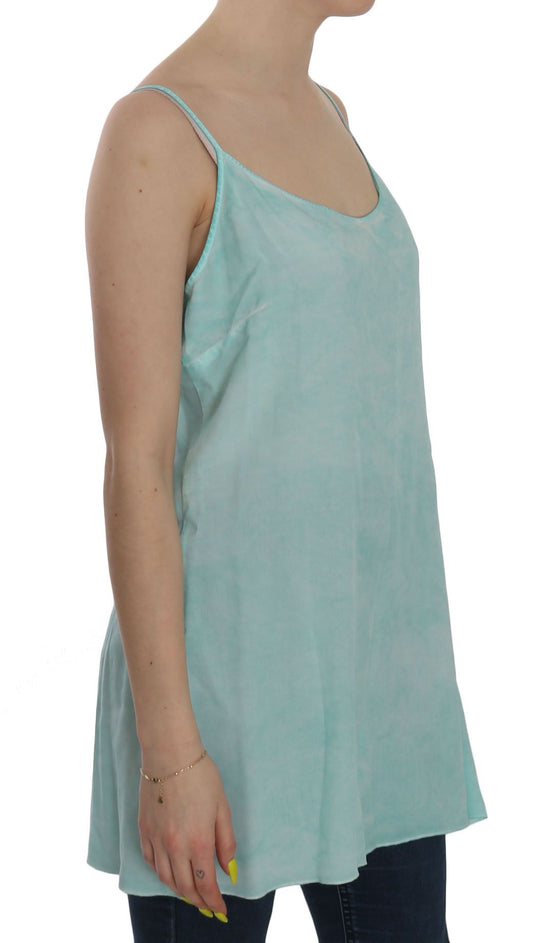 Light blue tank top on a woman