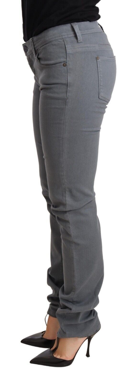 Woman wearing blue jeans