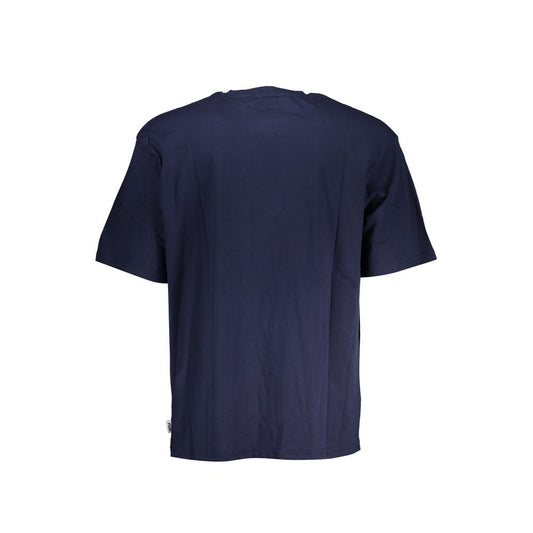 Navy blue men's t-shirt with short sleeves