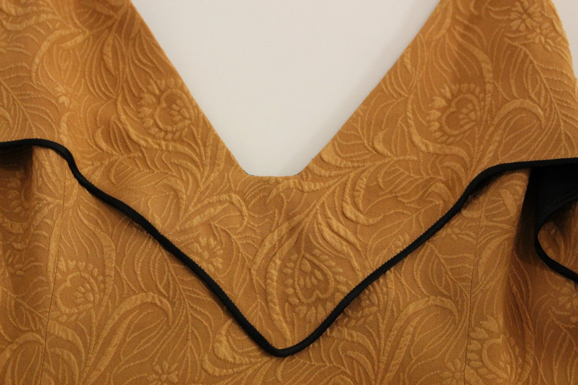 Brown kimono with black trim