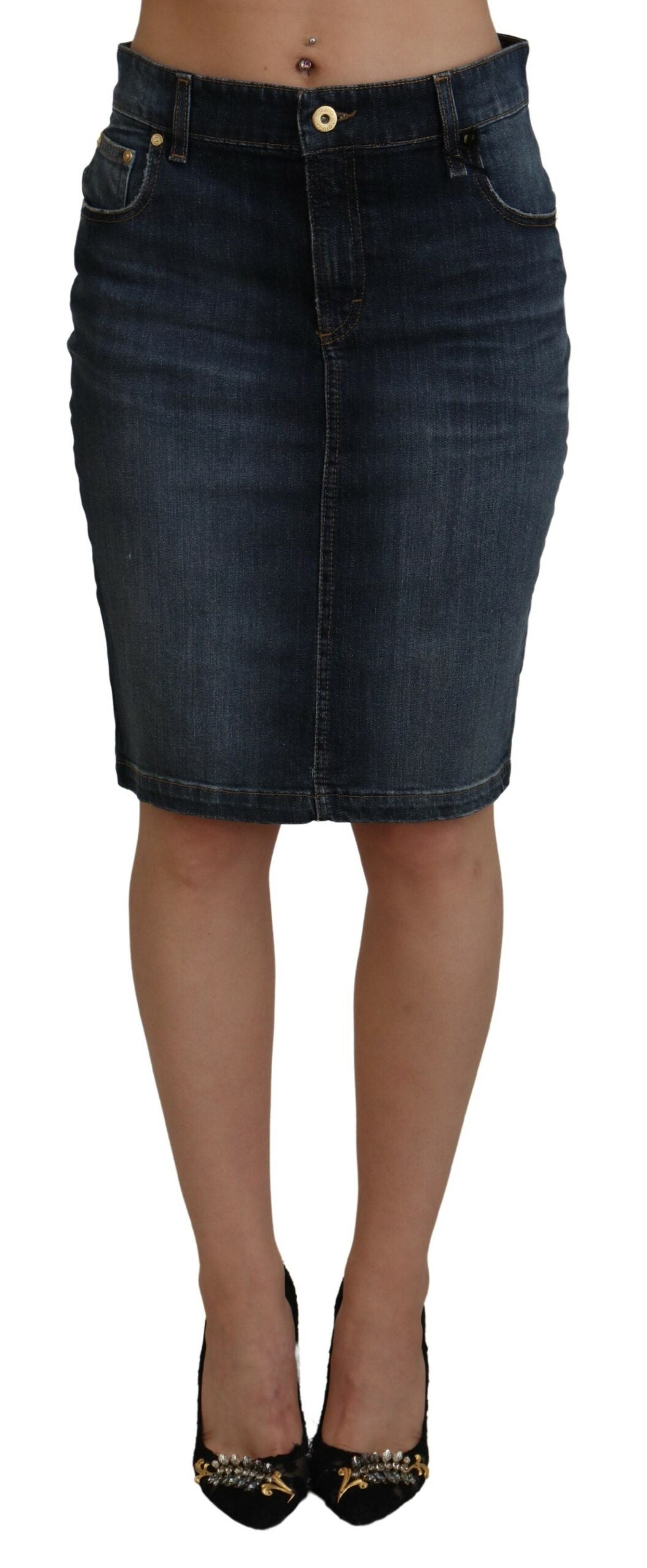 Woman's denim skirt with belt loops and zippered front pocket