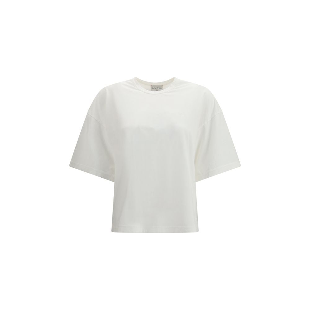 White short sleeve t-shirt on a mannequin