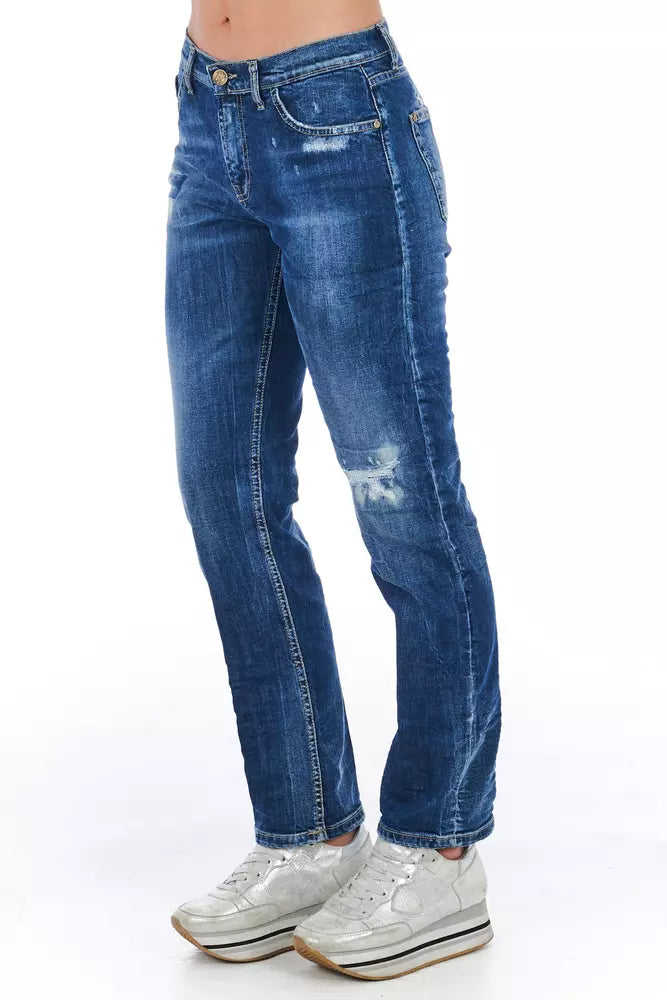 Woman wearing blue jeans