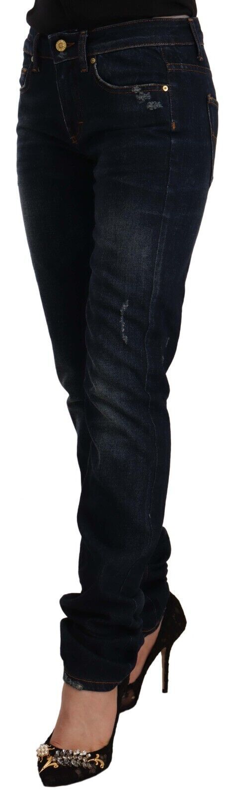 Woman wearing blue jeans