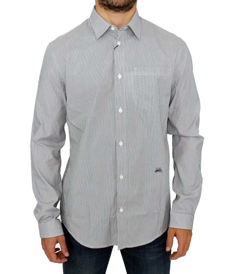 Long sleeve shirt with button down collar