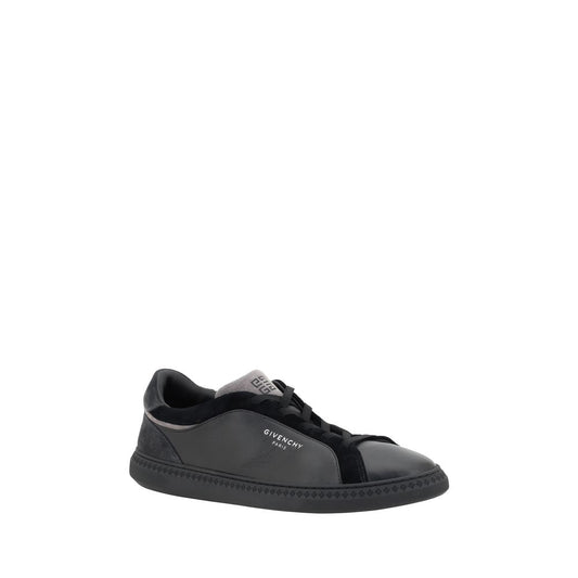 Black sneaker with white sole