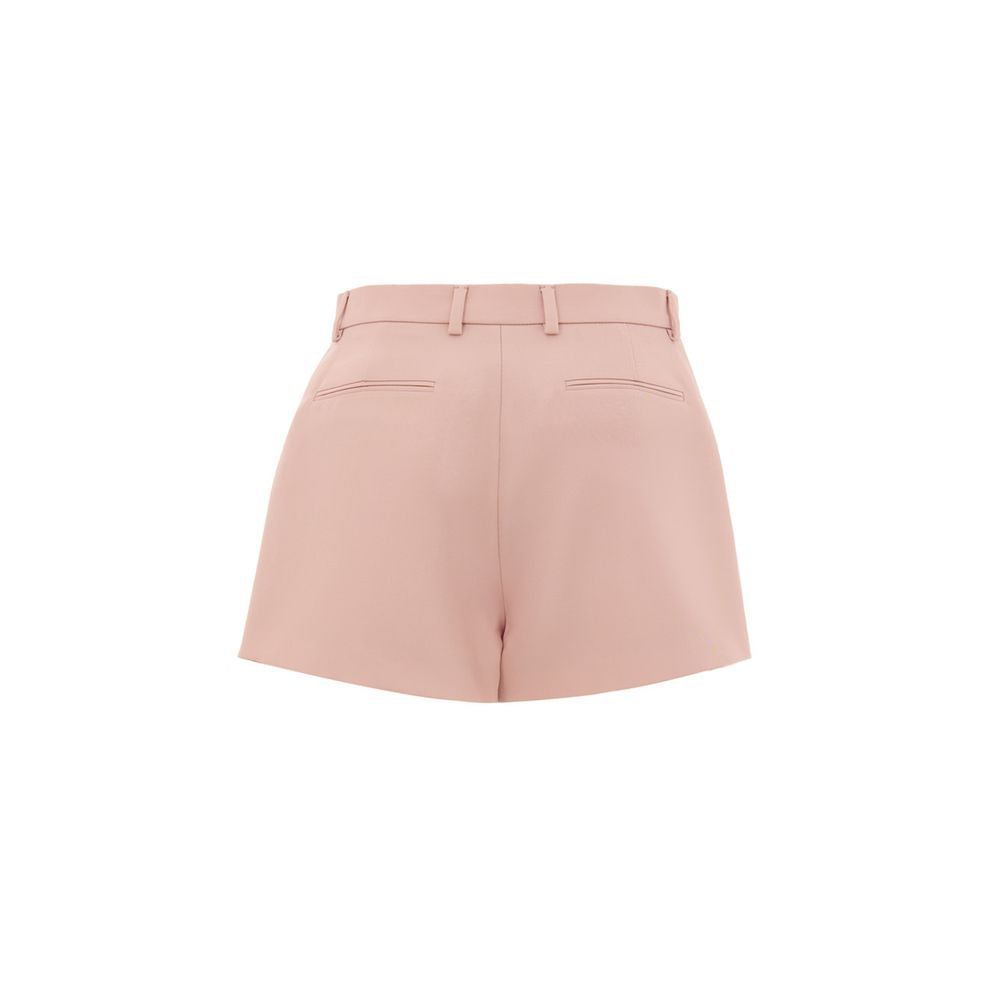 Pink shorts with pockets