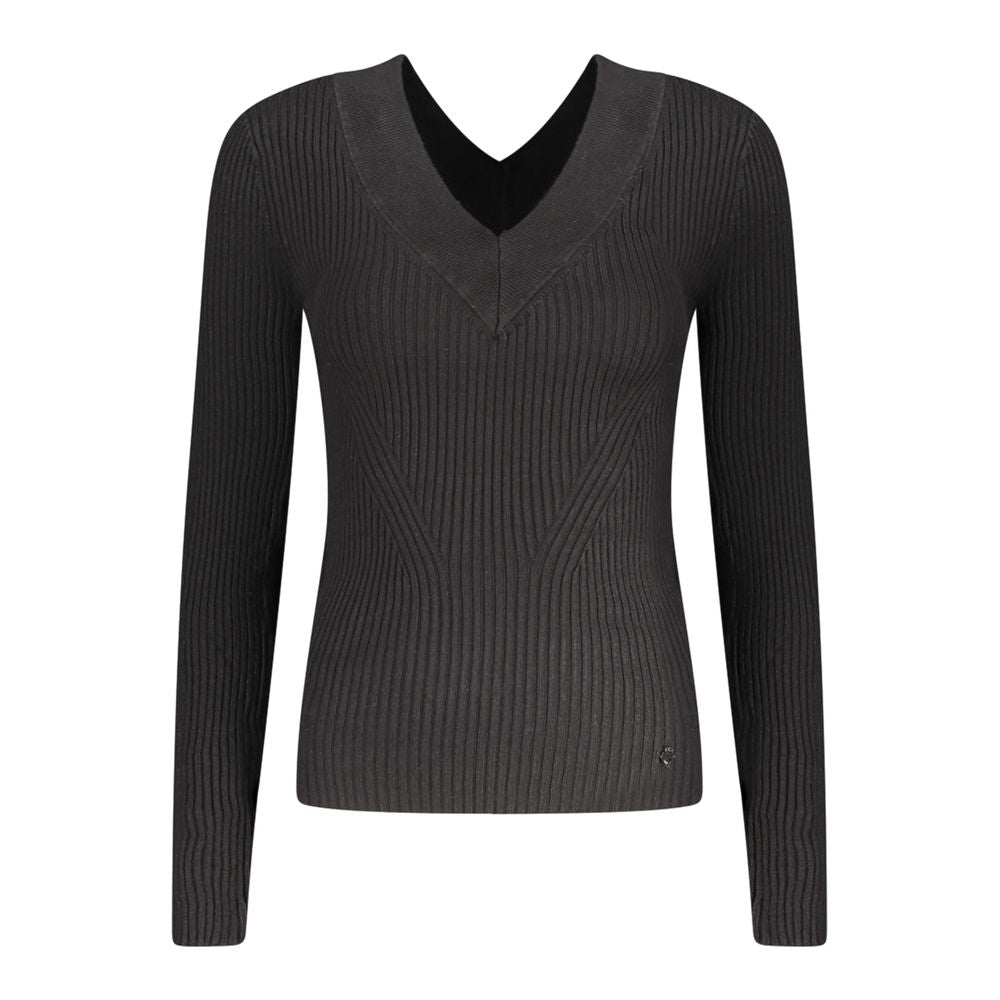 Black long sleeve sweater on mannequin