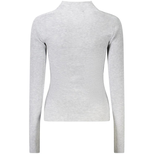 Long sleeved ribbed knit top
