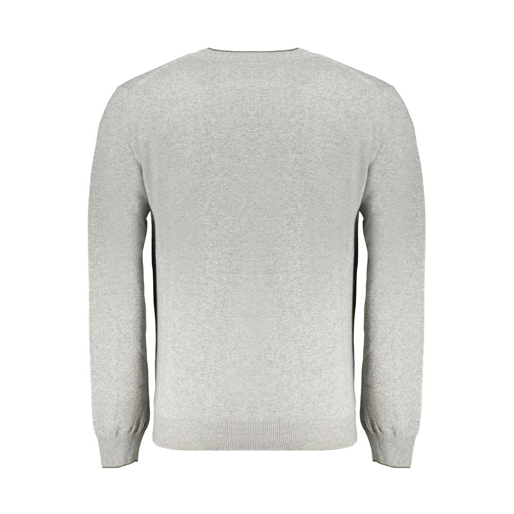 Long sleeve crew neck sweater in heather gray