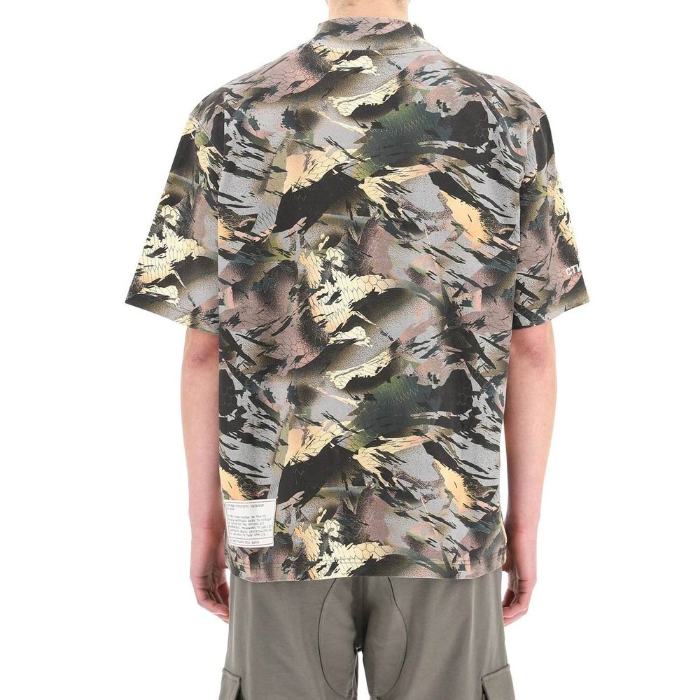 Camouflage short sleeve shirt