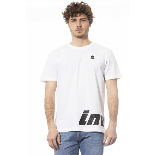 Man wearing white t-shirt with black logo