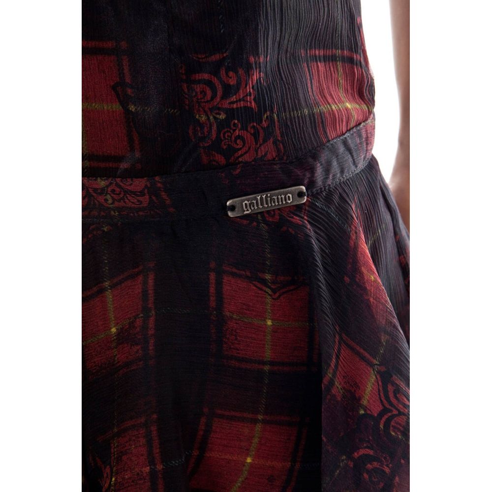 Plaid skirt with belt loops and a buckle