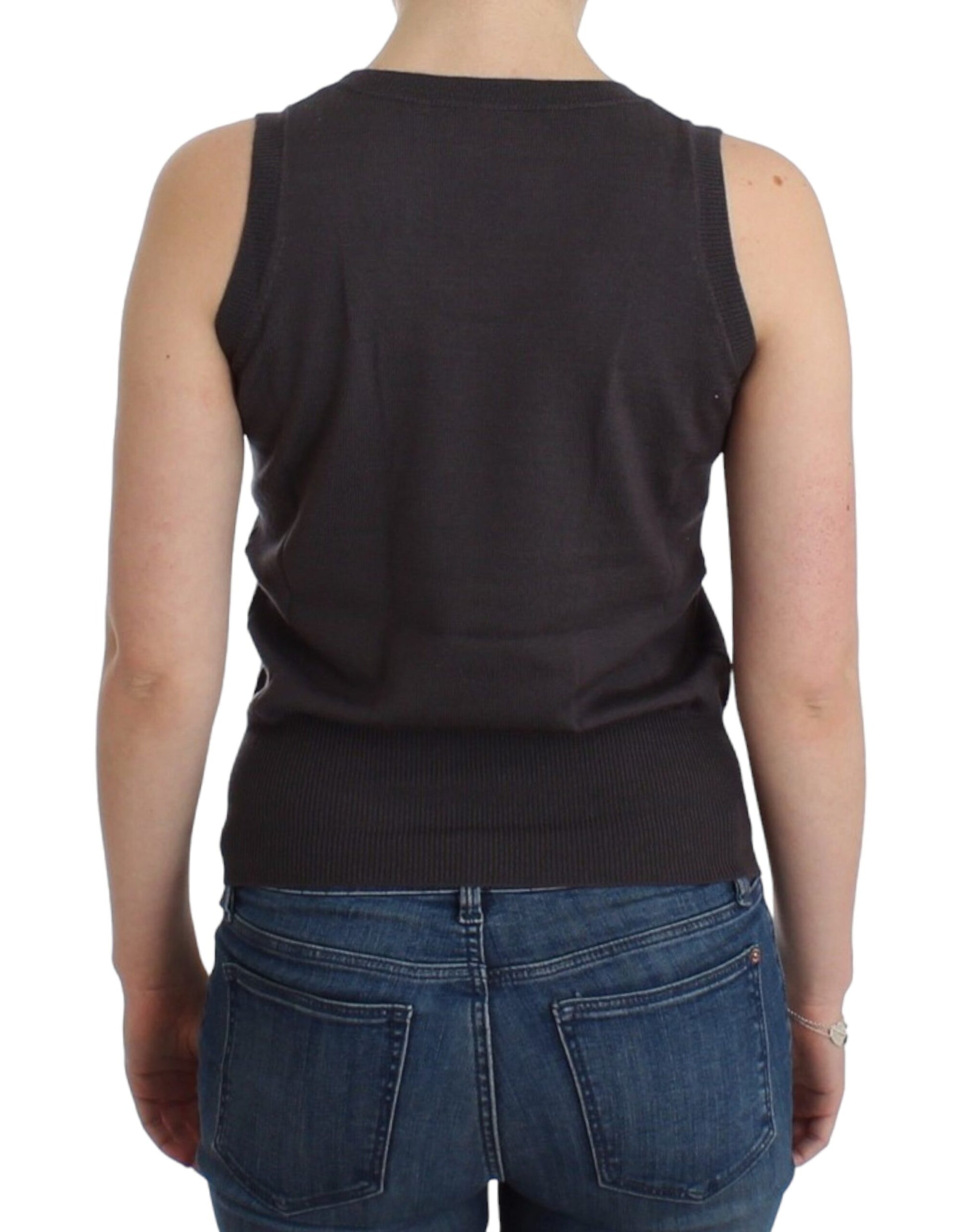 Woman wearing a sleeveless top