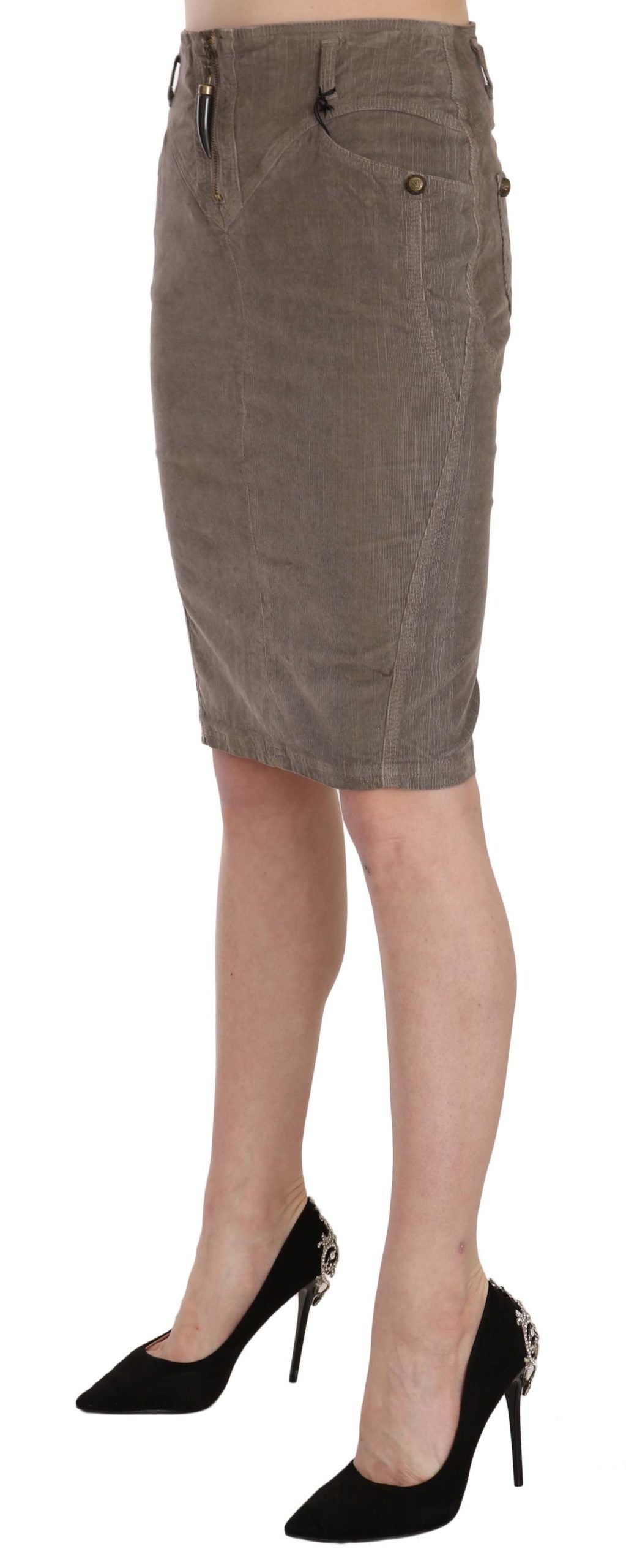 Woman wearing a brown skirt and black heels