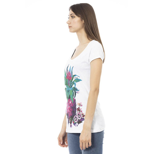 Woman wearing white shirt with tropical print