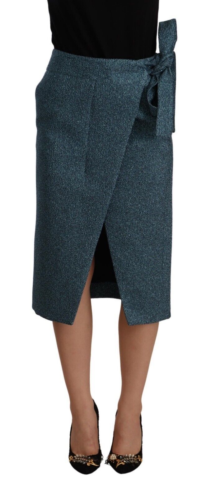Woman wearing a short skirt and black shoes