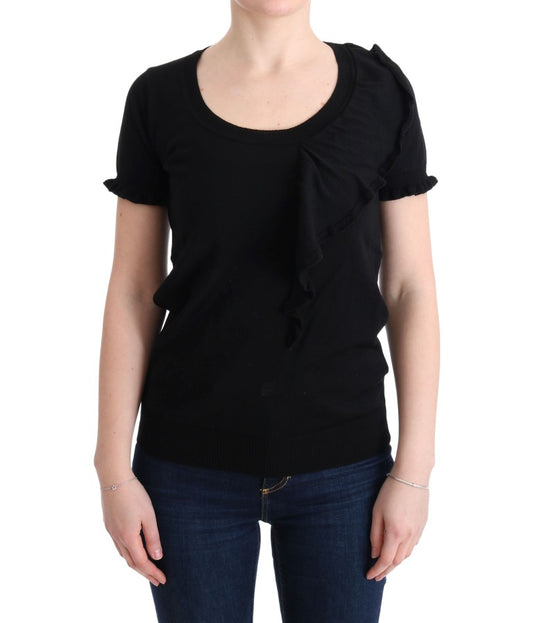 Black short sleeve shirt on woman