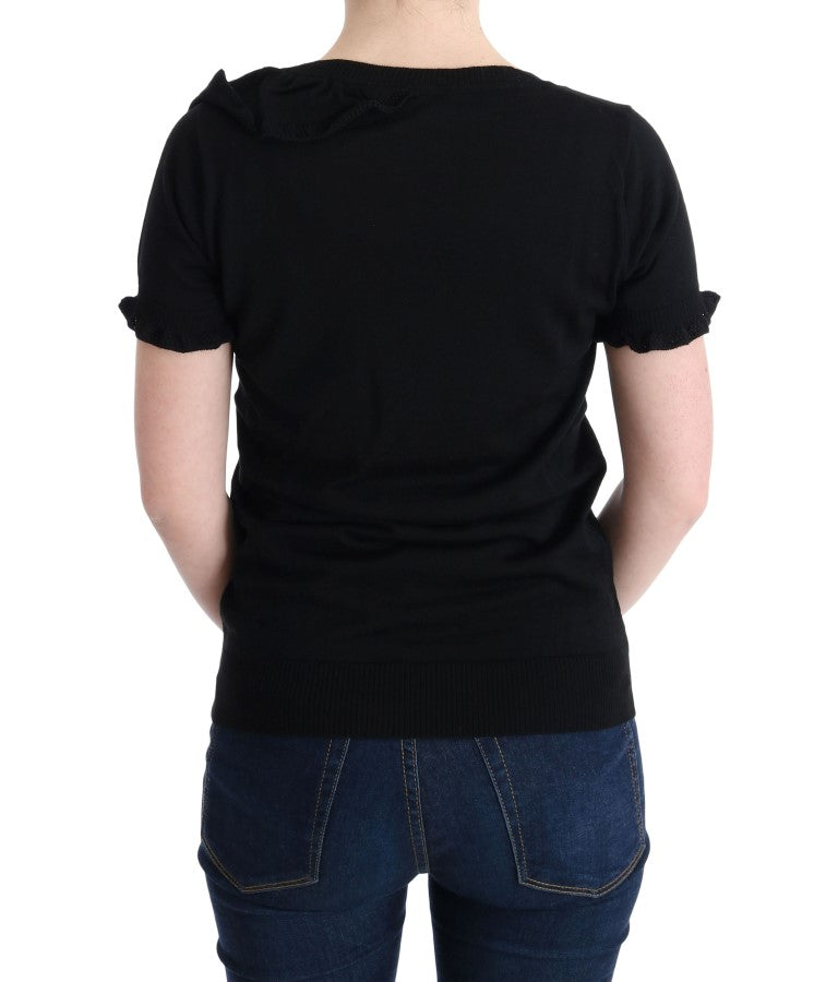 Black long sleeve shirt on woman