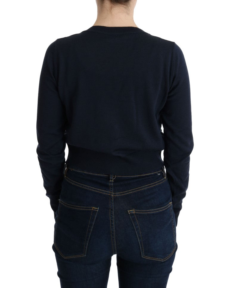 Woman wearing blue jeans