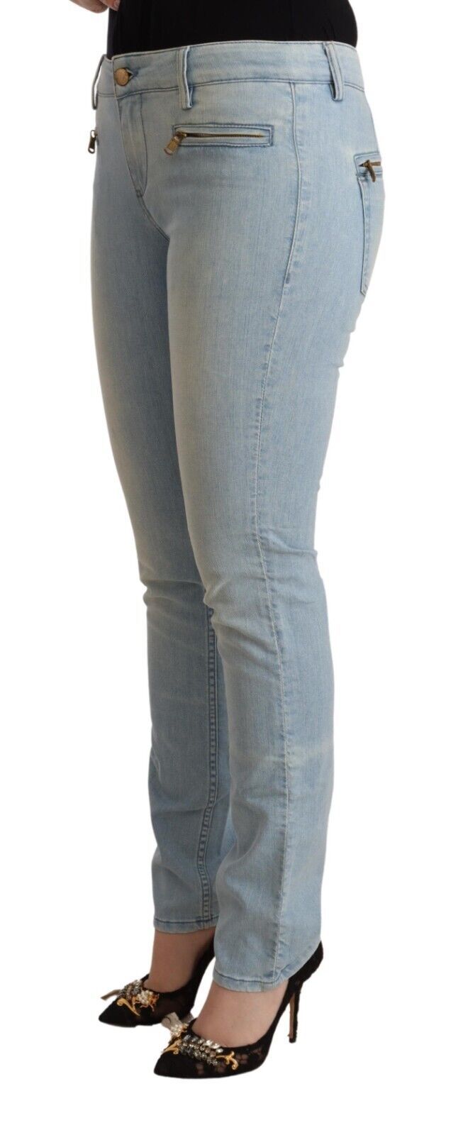 Woman wearing blue jeans