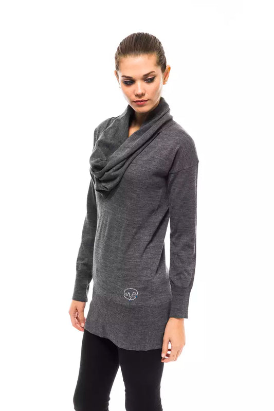 Long sleeve gray sweater with a high neckline