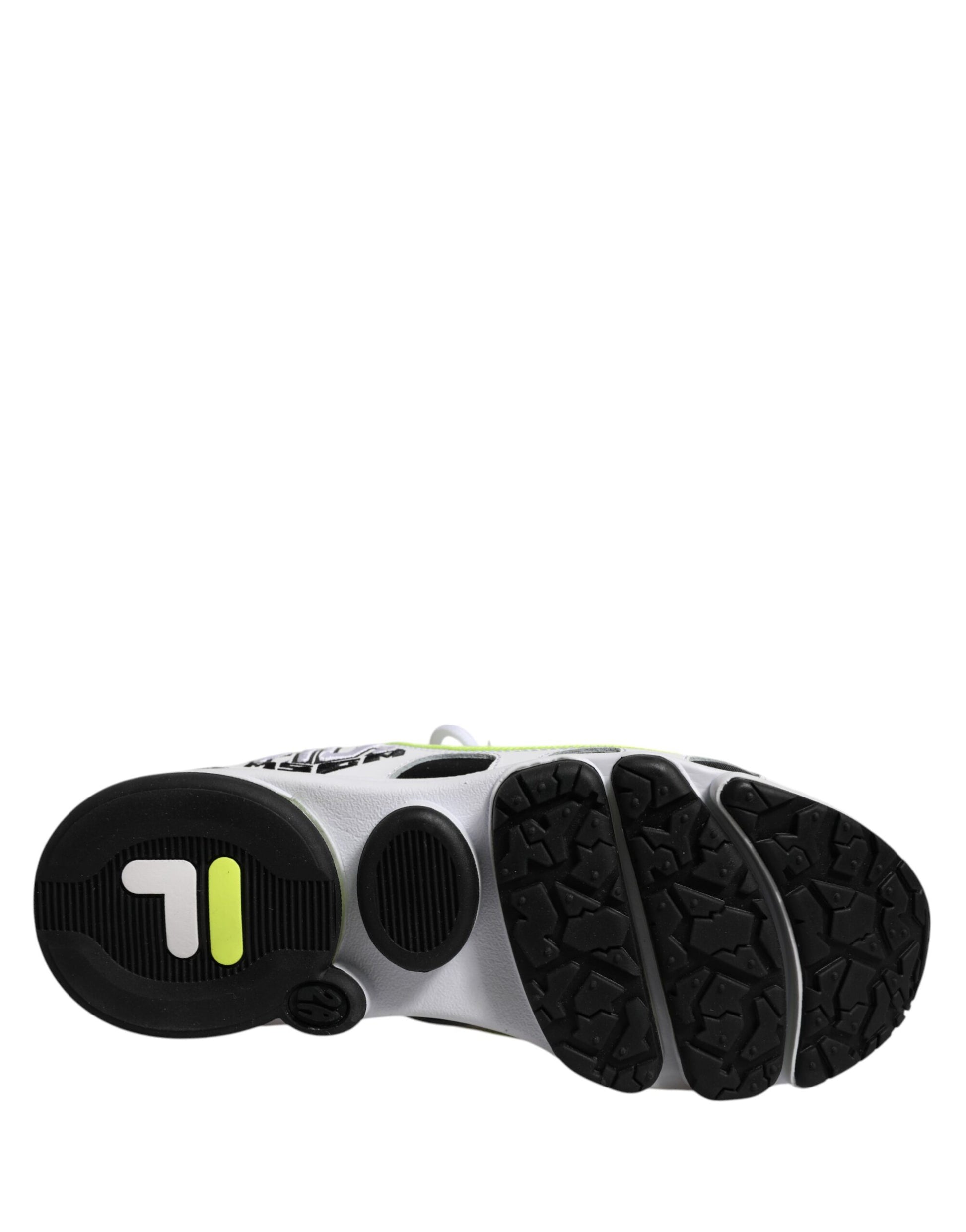 Athletic shoe with cleats on bottom