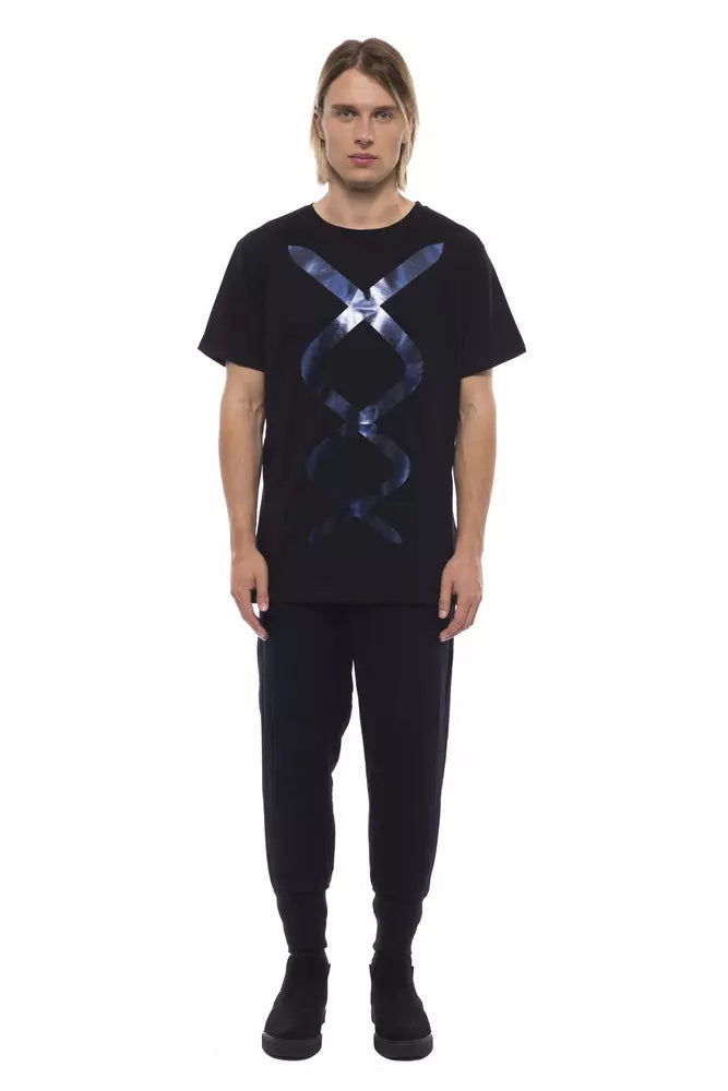 Mannequin wearing black t-shirt with blue design and black pants