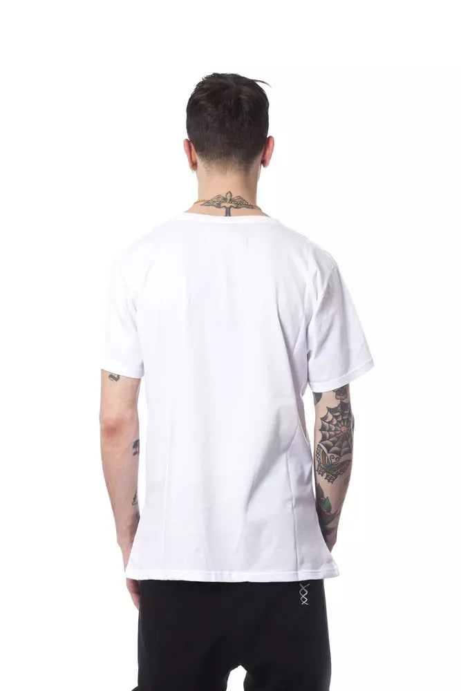 White t-shirt on a man's back