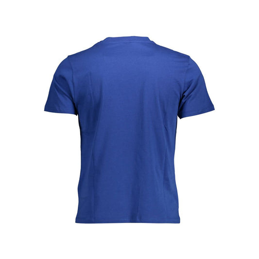 Blue short sleeved shirt on a mannequin