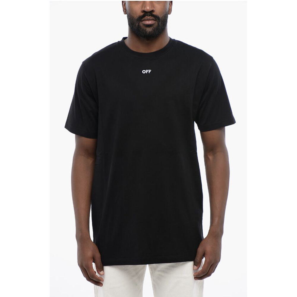 Black t-shirt on a mannequin