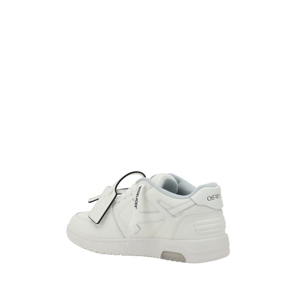 White sneaker with black laces for walking, featuring a low top design