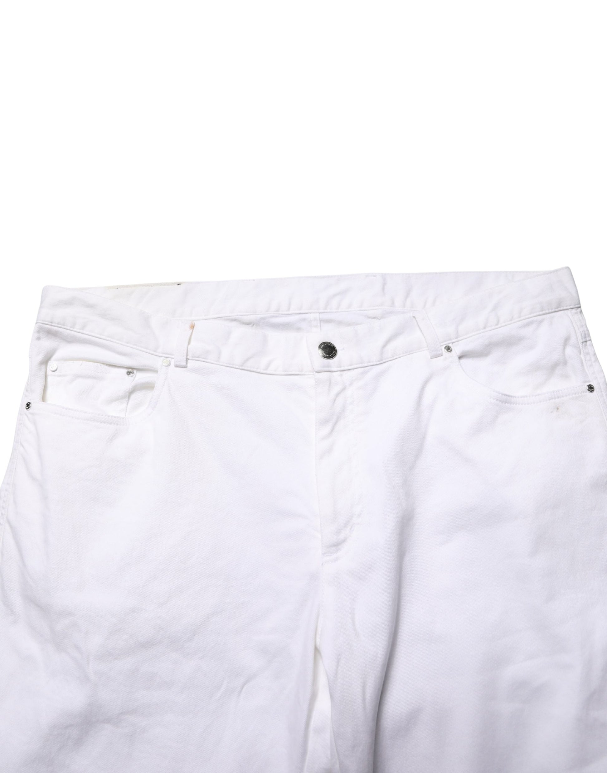 White shorts with pockets on front