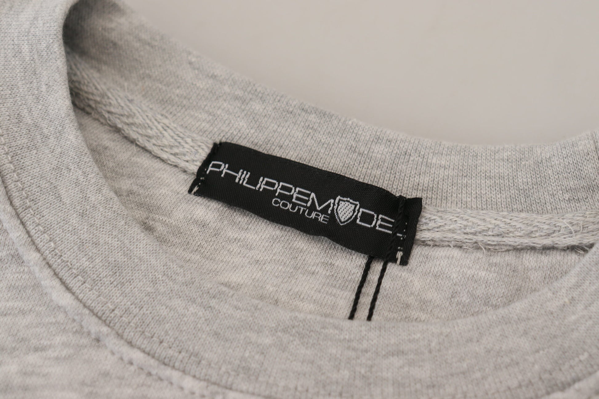 Grey cotton t-shirt with black label