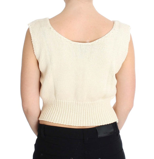 Backless knit top on woman